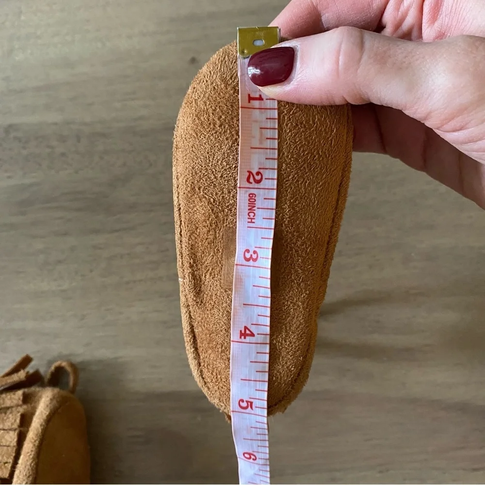 Brown Baby Tassel Moccasin Boots Size 4 Unisex